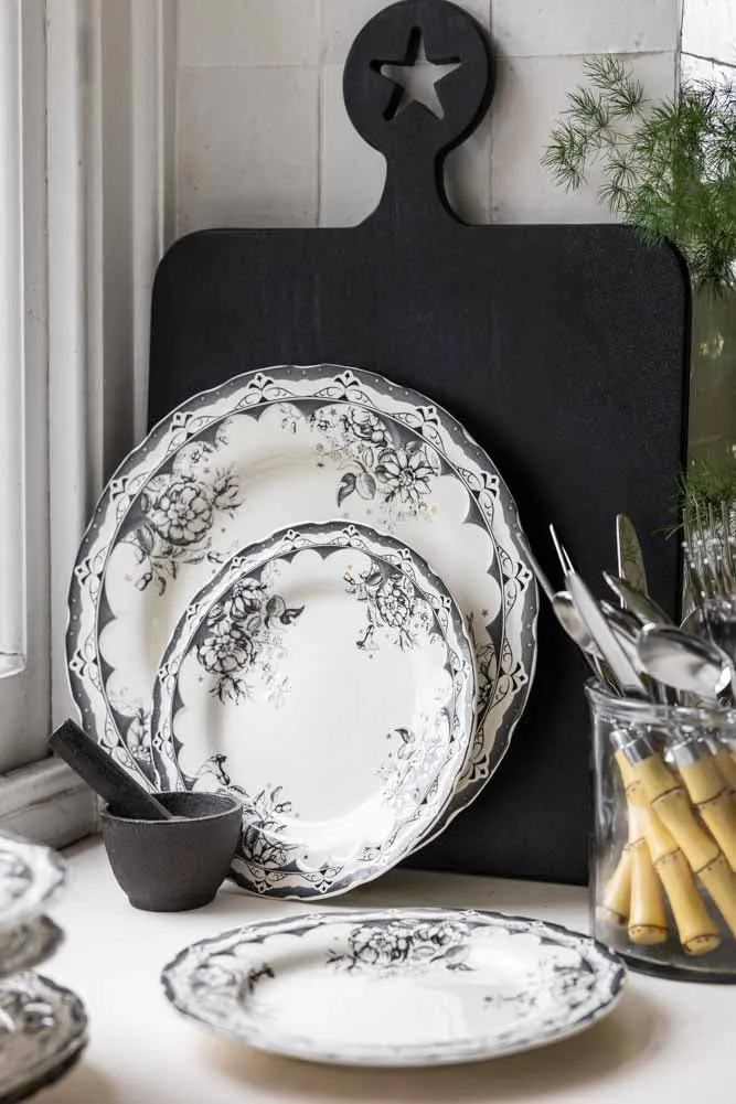 12-Piece Vintage-Style Floral & Star Dinner Set
