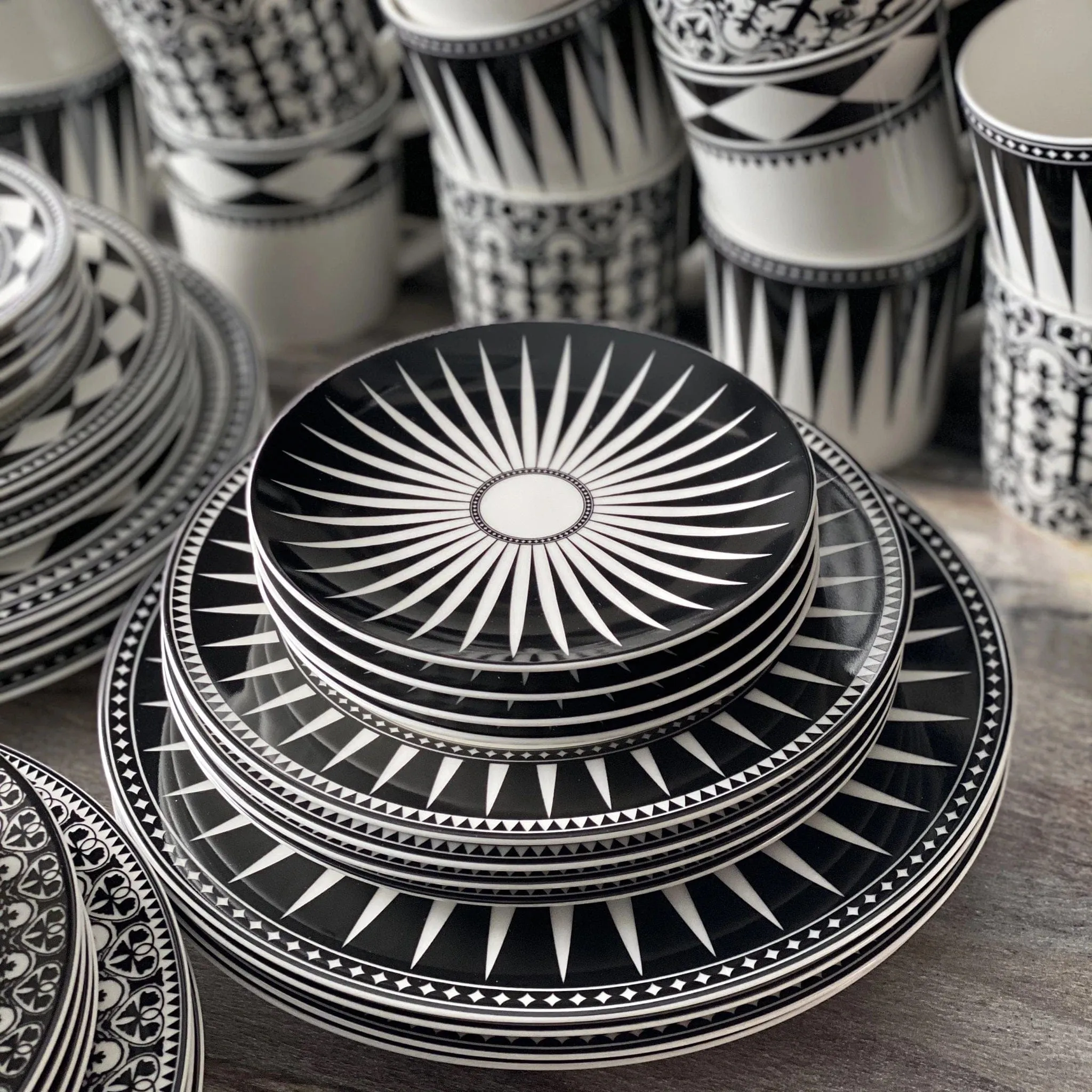 Black Burst Bone China Dinnerware Set